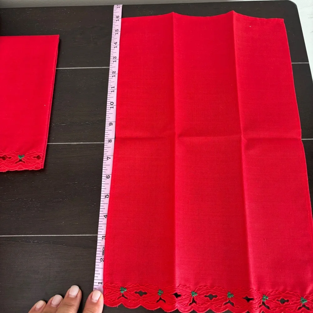 Vintage W-C Imports | Christmas Napkins | Guest Towels | Holly Berry | Set of 6